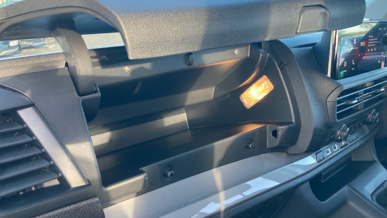 Vauxhall Vivaro L2 Diesel 2.0 Turbo D 145 Prime H1 Double Cab